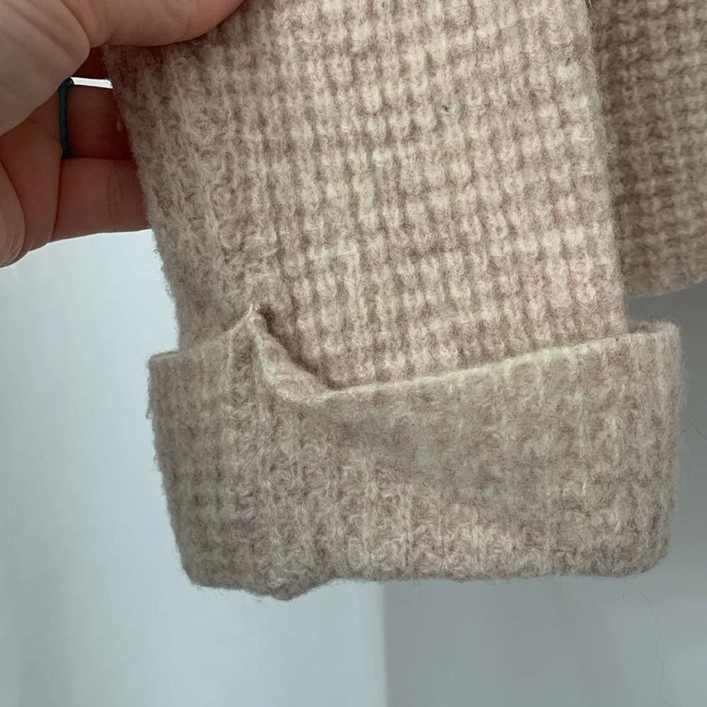 Free People Cowl Neck Waffle Knit‎ Sweater Beige Oversized Small OB401569